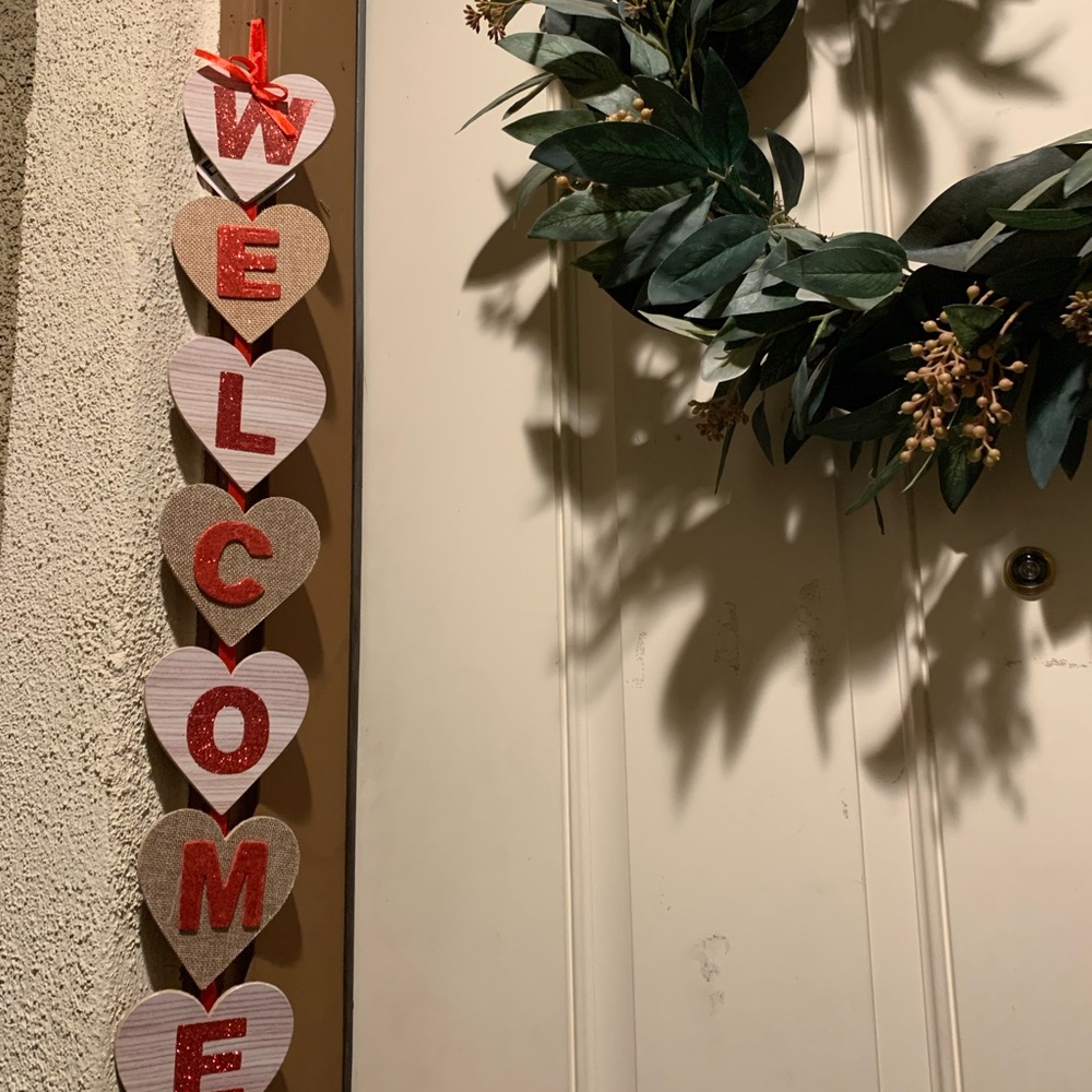 valentines day decor hearts welcome wood glitter sign NEW